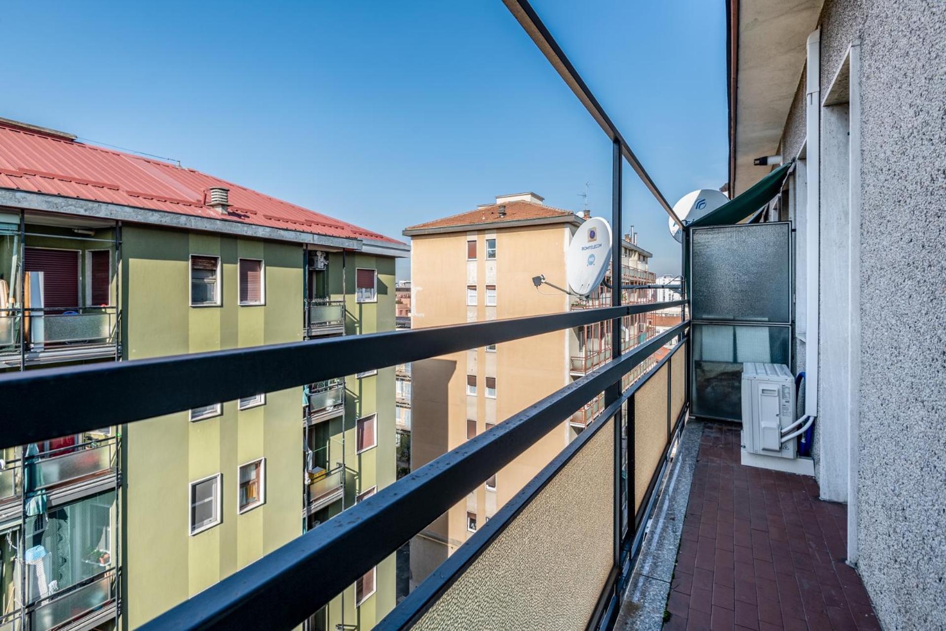 Milano 2 Pax Wi-Fi Via Tartini 13C Apartment Bagian luar foto